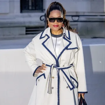 Oprah se doslovno prepolovila: Na novim fotografijama izgleda bolje no ikad