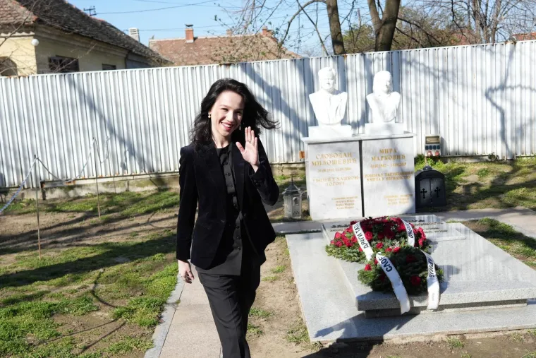 Unuka Slobodana Milo&scaron;evića prvi put u javnosti: Studira u Moskvi, voli modu i uči srpski jezik