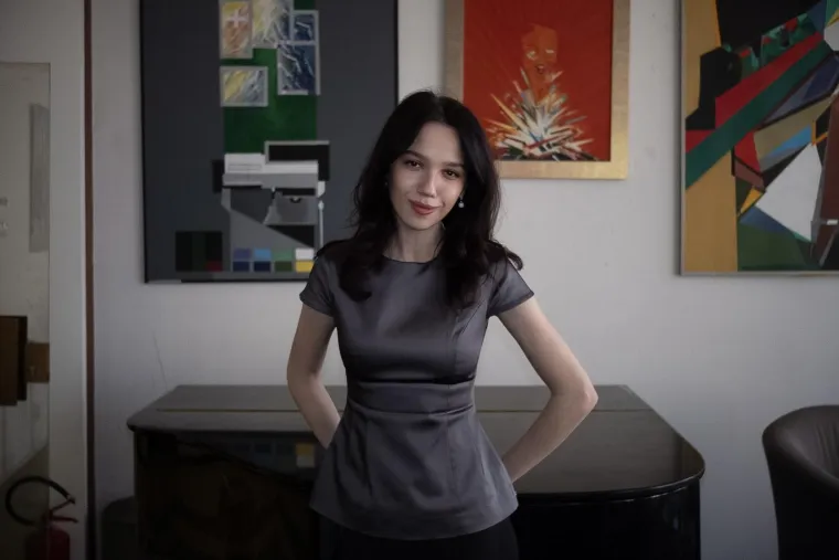 Unuka Slobodana Milo&scaron;evića prvi put u javnosti: Studira u Moskvi, voli modu i uči srpski jezik