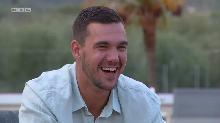 Drama na spoju, odbila Karlov poljubac: 'Nisam spremna, imam razloge za&scaron;to ne želim'