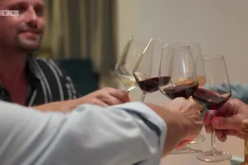 Sebastian mesnom večerom pre&scaron;ao u vodstvo 'Večere za 5': 'Skidam kapu do poda'