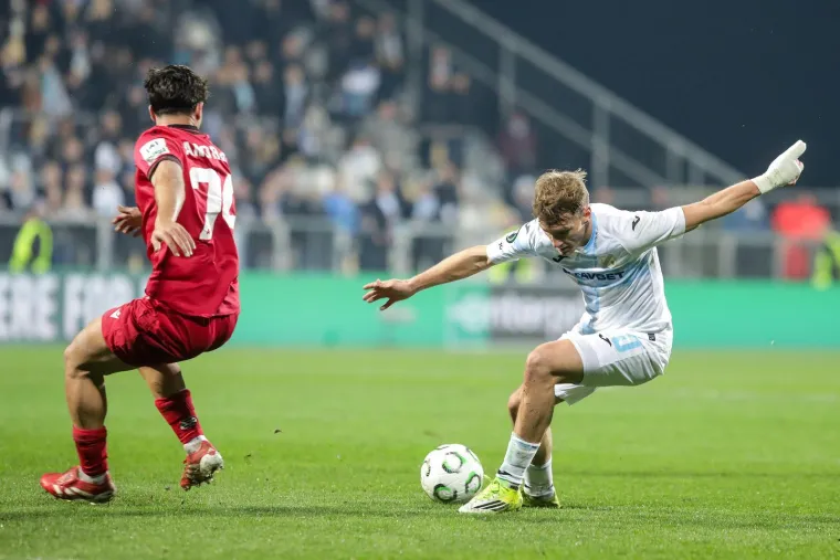 Kako se Rijeka može suprotstaviti goropadnim Francuzima? Recept je jasan