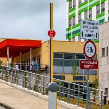 Medicinska sestra pljačkala pacijente, pa oti&scaron;la na godi&scaron;nji odmor: Evo kako je uhvaćena