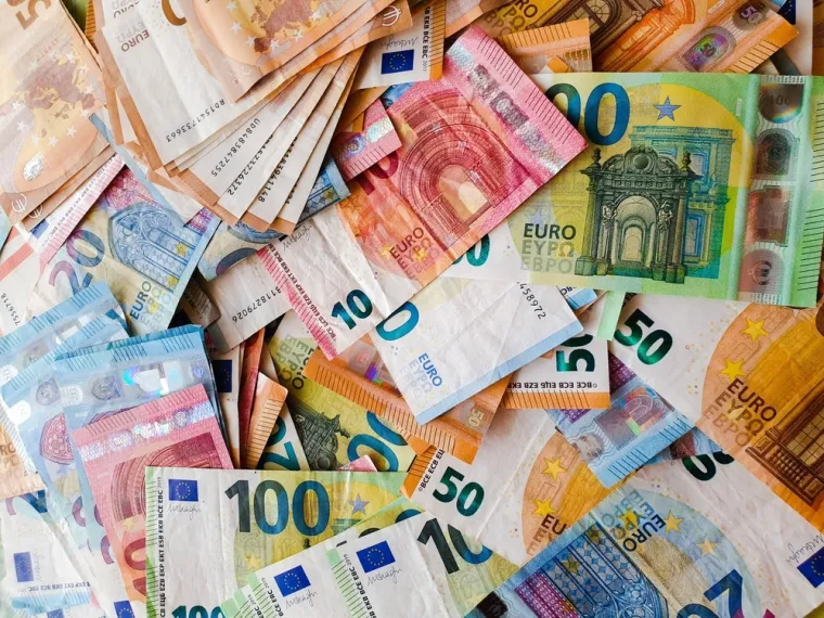 Četiri znaka čeka pravo bogatstvo ovog proljeća: Novac će im stizati sa svih strana