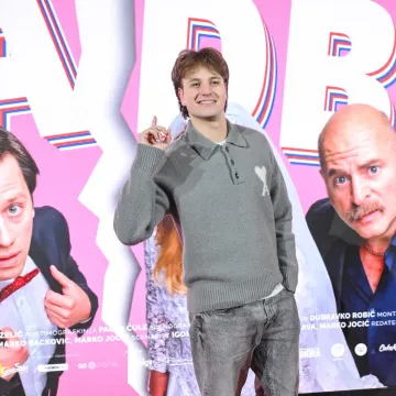 Video koji je mnoge odu&scaron;evio: Pogledajte kako Afrikanac pjeva pjesmu Jakova Jozinovića