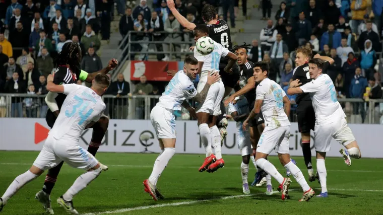 GOOOL!!! Kakav spektakl na Rujevici! Rijeka ekspresno smanjila zaostatak i u transu lovi izjednačenje