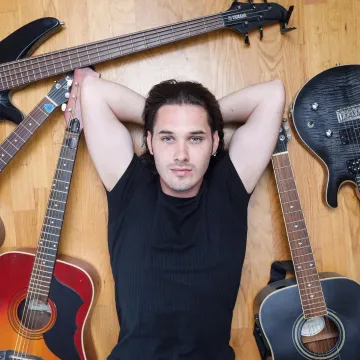 Dru&scaron;tvenim mrežama kruže snimke brata Dine Jelusića: Ovaj talent ne može proći ispod radara