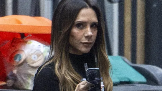 Victoria Beckham &scaron;okirala mr&scaron;avim izdanjem: Javnost zgrožena izgledom njezinih nogu