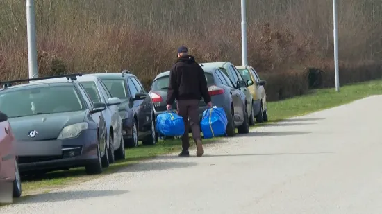 Pogledajte tko je odslužio kaznu! Na&scaron;e kamere snimile trenutak kad je iza&scaron;ao, nosio je dvije vrećice