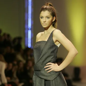 Kako se jedna od najljep&scaron;ih Hrvatica mijenjala kroz godine: Iva &Scaron;arić izgleda mlađe nego ikad