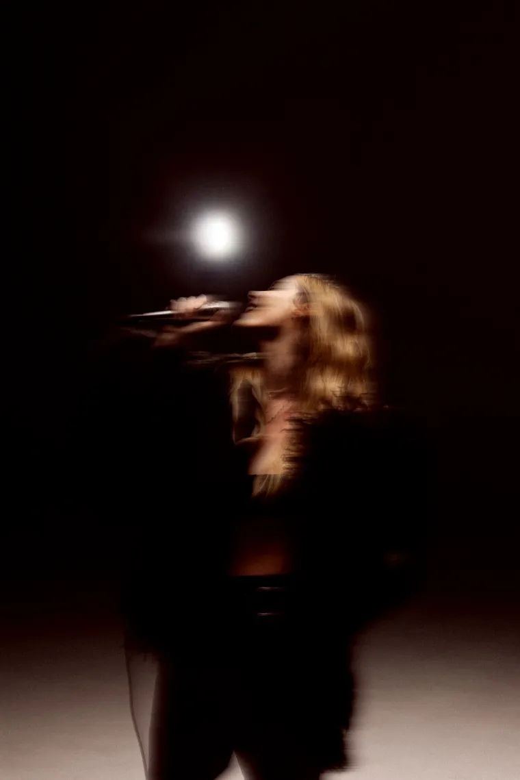 Nika Turković vas je spremna odu&scaron;eviti novom pjesmom 'Samo ljubili'