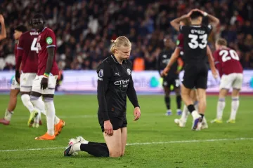 Građani na koljenima: City kiksao i gurnuo Arsenal još bliže tituli