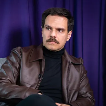 Zvijezda 'Divljih pčela' Davor Pavić o tajni vrućih scena u seriji: 'Margarita i ja smo kliknuli. Nemamo zadr&scaron;ku'