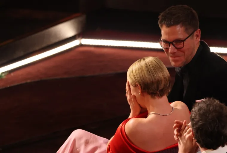 Nakon osvojenog Oscara poručila suprugu: 'Želim imati jo&scaron; 20.000 djece s tobom'