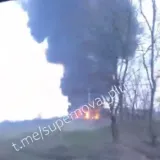 Noćni udar duboko u Rusiji: Plamen progutao skladi&scaron;te nafte, pogledajte snimku