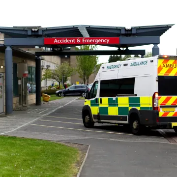 Opasna zaraza pro&scaron;irila se među studentima: Dvoje umrlo, 11 osoba zavr&scaron;ilo u bolnici