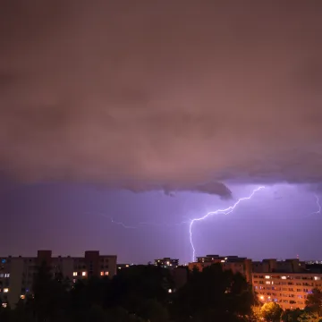 Stiže im frontalni sustav sa zapada: Prijete tuča i pojava opasna po život