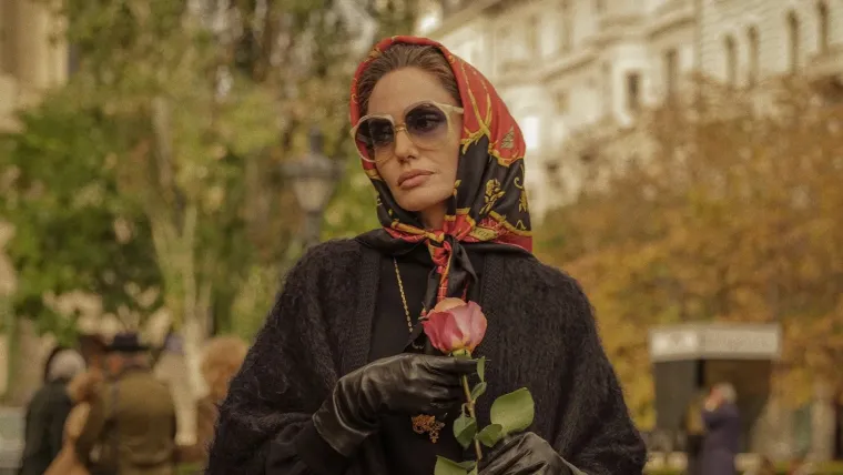 Glas koji je proživio operu: Maria Callas, božanska diva čiji život sada gledamo na filmu