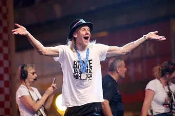 Domagoj Vida ponovno pokazao veliko srce: Donirao opremu koja spa&scaron;ava živote