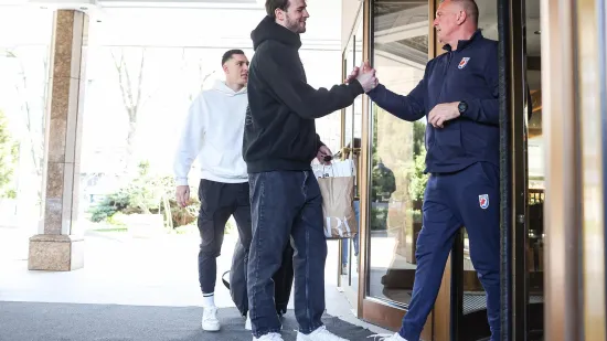 Glava&scaron; obrijao prepoznatljivi brk pa poručio: 'Čast nam je &scaron;to idemo u Dalmaciju i Slavoniju'