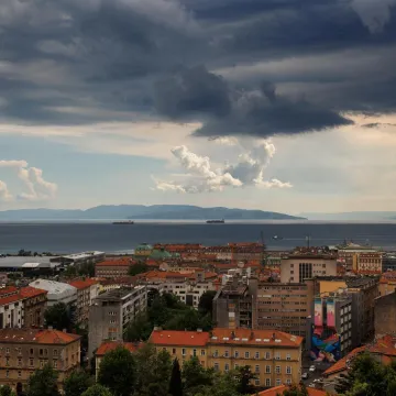 Krenula je promjena vremena: Premje&scaron;ta se ciklona, stiže da&scaron;ak zime, ki&scaron;a i mraz