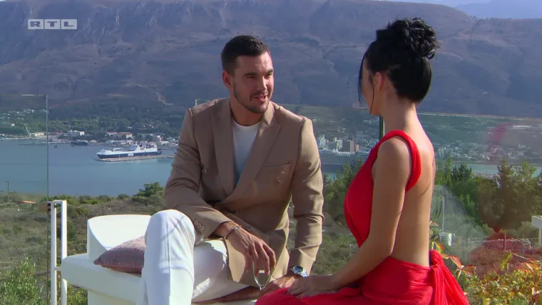 Borba za pažnju u vili: Anastasija odustala od Karla jer ne želi biti 'jedna od'