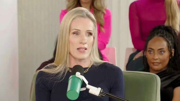 Uhvaćena sa &scaron;efom na koncertu, a sad otkrila: 'Muž od kojeg sam se razvodila je bio tamo'