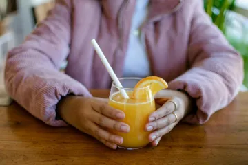 Nutricionisti upozoravaju: Ako pijete svaki dan sok od naranče riskirate negativne posljedice