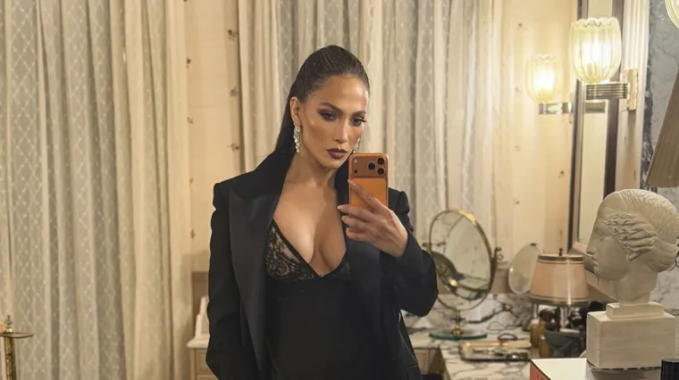 Affleck gleda i žali? J.Lo nakon razvoda pokazala najseksepilnije izdanje do sada