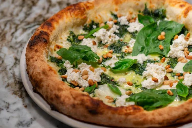 Recept za neobičnu kombinaciju: Zdrava pizza sa &scaron;pinatom i ricottom ostavit će vas bez teksta