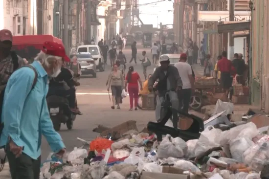 Tu vrijeme kao da je stalo: Prosječna plaća je 15 $, a budućnost mračna. Ljudi se gu&scaron;e u smeću...