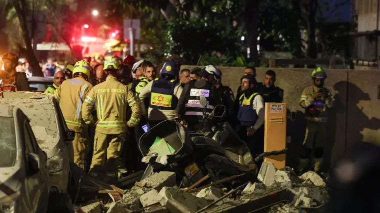 Iran napao Tel Aviv ubojitim kazetnim bombama! Amerikanci ciljali iranske položaje duž Hormuza