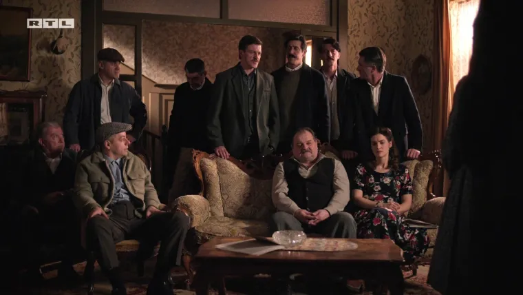 Zora se suočava sa Cvitom, a Tereza osobi od povjerenja otkriva svoju veliku tajnu