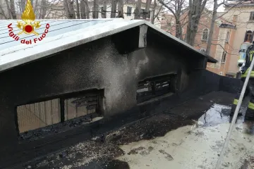 Zapalio se Paviljon Srbije na Venecijanskom bijenalu: Snažan vjetar otežava ga&scaron;enje