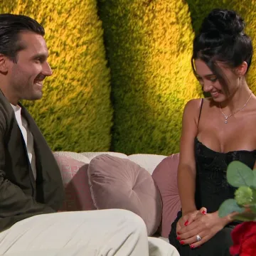 Petar i Anastasia osvajaju srca publike! 'On se zaljubio. Definitivno se osjeti kemija'