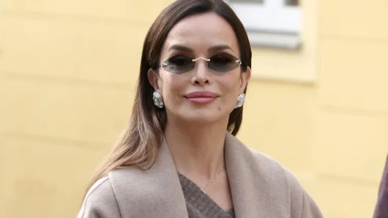 Iz Zagreba u Veneciju: Severina opet izvukla kultni kaput od 4400 &euro; i izgleda bolje nego ikad