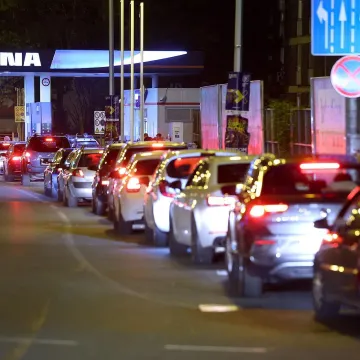 Hrvati dižu ruke od domaćih benzinskih? 'Neću kod nas, u Sloveniji je jeftinije'