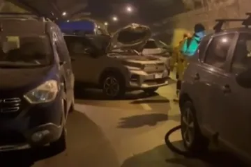 Snimka lančanog sudara u susjedstvu: 'Skr&scaron;ilo' se vi&scaron;e od 80 vozila