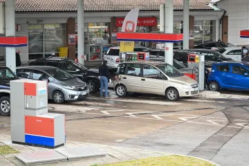 Dvije kompanije limitirale punjenje goriva na crpkama u Sloveniji: 'Kako bismo spriječili kolaps'