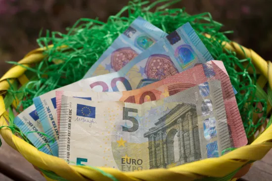 Hrvatski grad u petak počinje isplatu uskrsnica: Evo kome stiže 70 eura