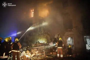 Rusi izveli veliki napad: Eksplozije odjekivale Odesom, zgrade u plamenu...