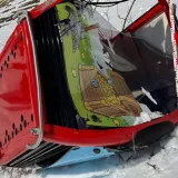 Snimka stravične nesreće &scaron;okirala: 'Čuli smo udar i vidjeli kako se ru&scaron;i'