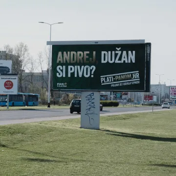 Kad se poznata imena nađu na billboardima svi počnu pričati o dugovima