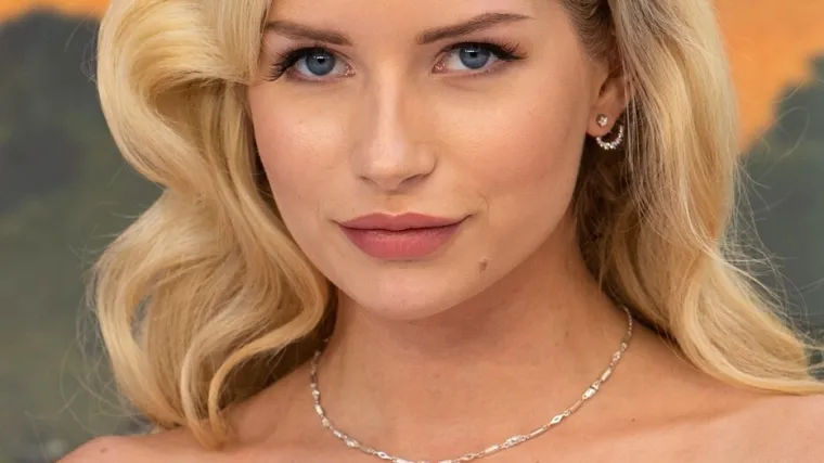 Problematična polusestra Kate Moss u nevolji: Sad je zapala u dugove