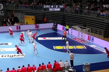 Fenomenalna reakcija Kuzmanovića! Čovjek je zaključao gol...
