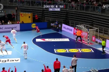 Auuu, kakva obrana Kuzmanovića! Ovo se ne viđa svaki dan...