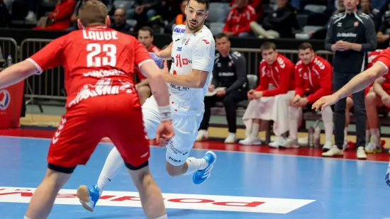 Hrvatska igra čudesno: Lete na&scaron;i junaci, lete nekim posebnim dimenzijama ludosti