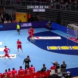 Prava atrakcija Leona Ljevara: Sunožno kroz &scaron;vicarski blok za veliko vodstvo