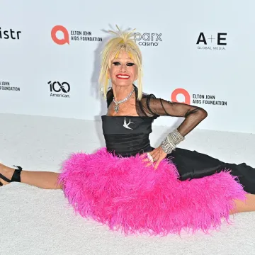 I dalje &scaron;okira javnost: Nitko ne vjeruje koliko ona ima godina i kako prkosi gravitaciji