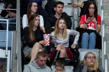 Ljepota, glamur i legende: Evo tko je sve bio u Zadru na utakmici Hrvatske i &Scaron;vicarske